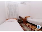 Appartements i sobe Ksenija - Podstrana Kroatien