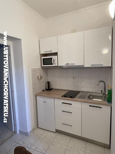 Apartments Jakovac - Podstrana Croatia