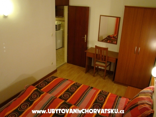 Apartmaji Lavica - Podstrana Hrvaška