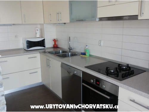 Apartamenty Ljubo - Podstrana Chorwacja