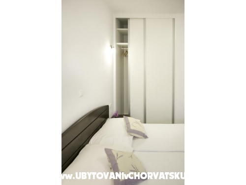 Apartmaji Plave oči - Podstrana Hrvaška