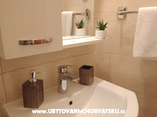 VILLA JURAS - Podstrana Croatia