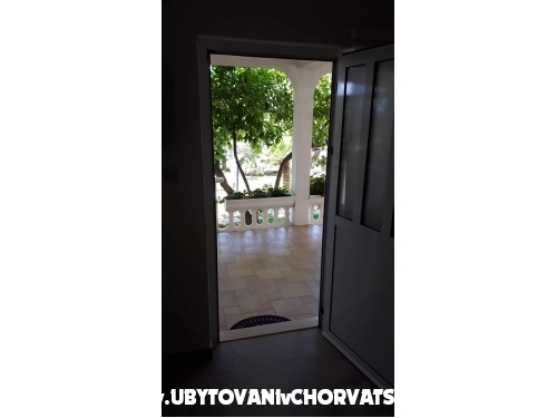 Apartmanok Antonia - Podstrana Horvátország