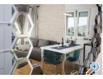 Bubbles Luxury Penthouse with jacuz - Podstrana Chorvatsko