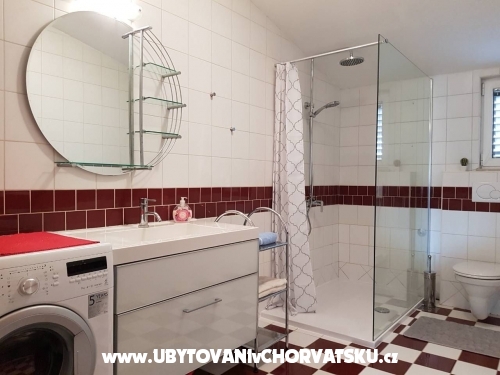 Lovakovi Apartmani - Podstrana Hrvatska