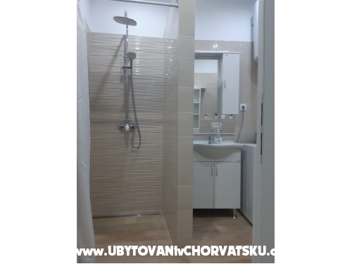 Lovakovi Apartmani - Podstrana Hrvatska