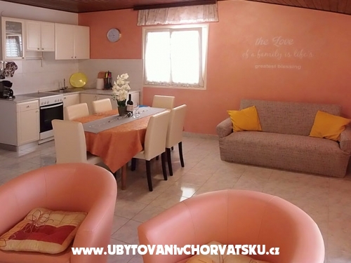 Apartments Marie - Pore Croatia