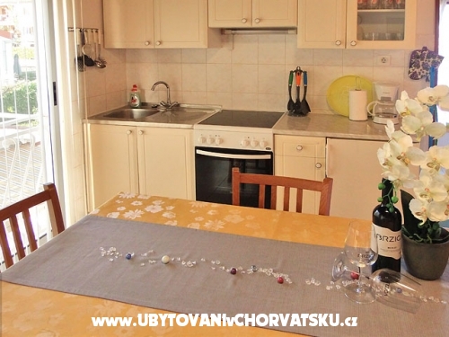 Apartments Marie - Pore Croatia