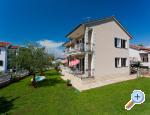 Pore�, Kroati� - Apartments Pineta