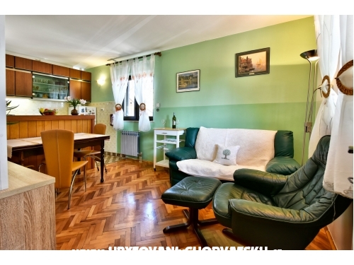 Apartmaji Funtana - Pore Hrvaka