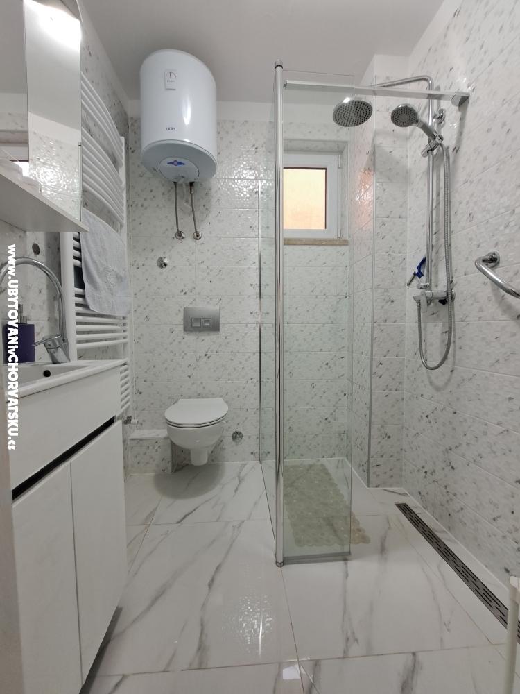Apartmaji Funtana - Pore Hrvaka