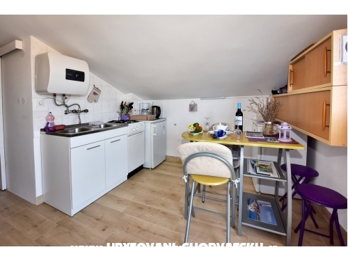 Apartmaji Funtana - Pore Hrvaka