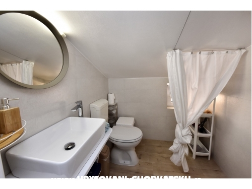 Apartmaji Funtana - Pore Hrvaka