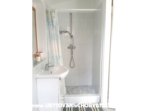 Apartmanok Gracia - Pore Horvtorszg