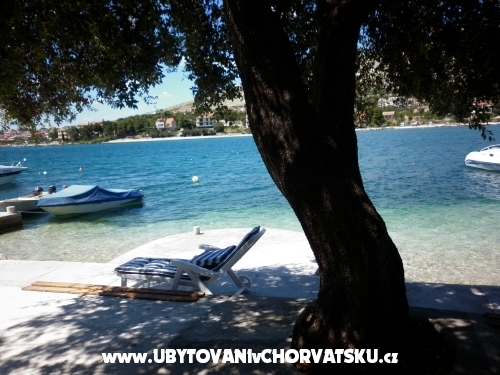 Apartmani 10 metara od mora - Primoten Hrvatska