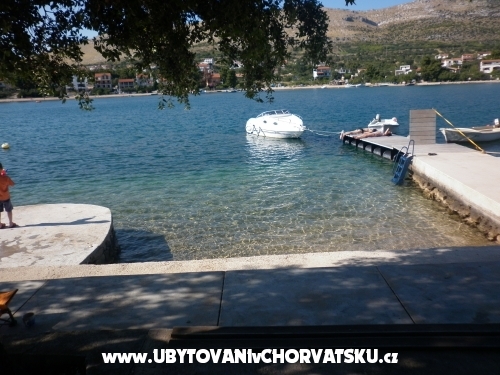 Apartmani 10 metara od mora - Primoten Hrvatska