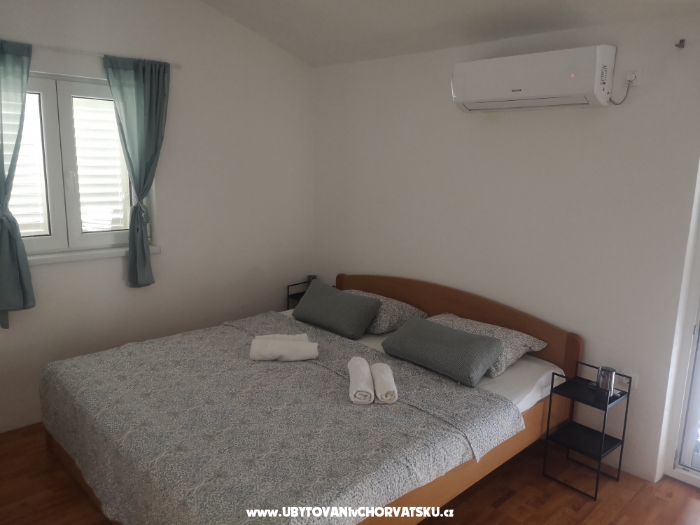 Appartements 10 metara od mora - Primoten Kroatien