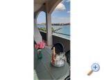 Apartmani 10 metara od mora - Primoten Hrvatska