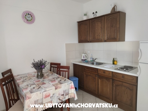 Apartmny  ToJo - Primoten Chorvtsko