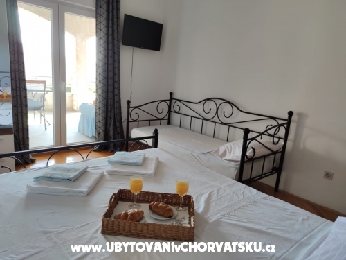 Apartments  ToJo - Primošten Croatia