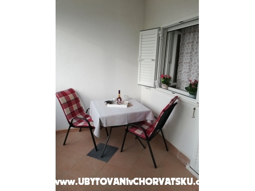 Apartmanok Slavka - Primoten Horvtorszg