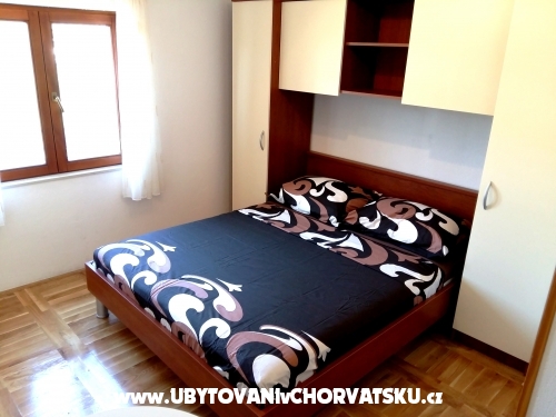 Apartments Sviri - Primoten Croatia