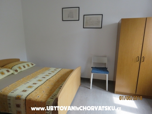 Apartments Mira - Privlaka Croatia