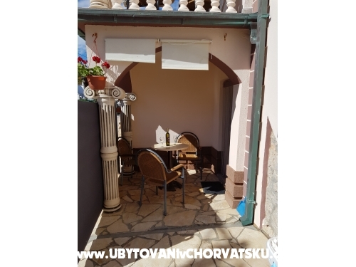 Apartmanok Liljana Ledinko - Privlaka Horvtorszg
