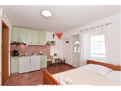 Apartmanok Liljana Ledinko - Privlaka Horvtorszg