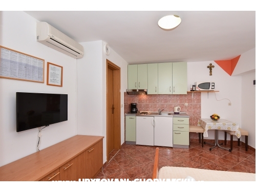 Apartmanok Liljana Ledinko - Privlaka Horvtorszg