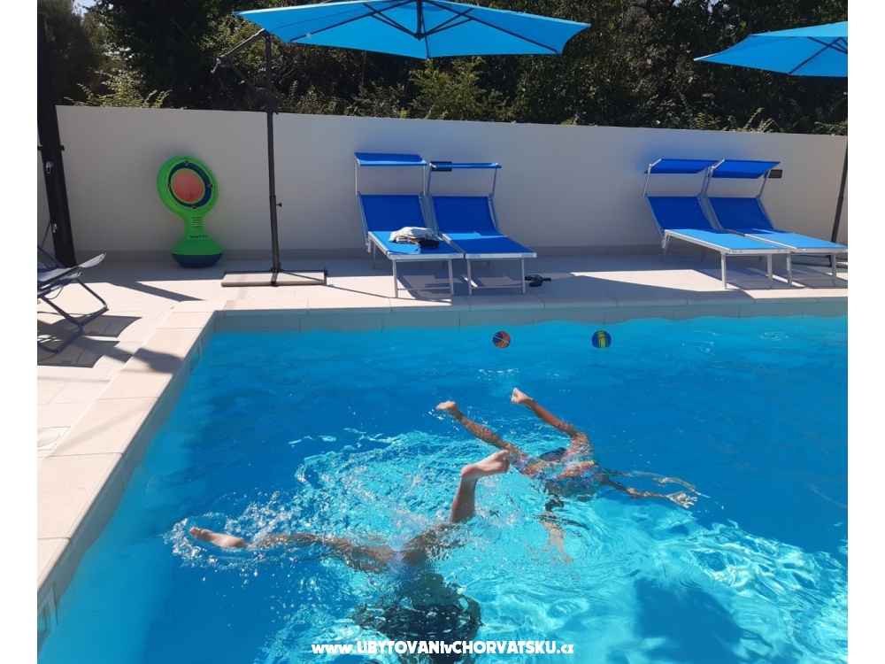 Villa Bianca - swimming pool - Privlaka Chorvátsko