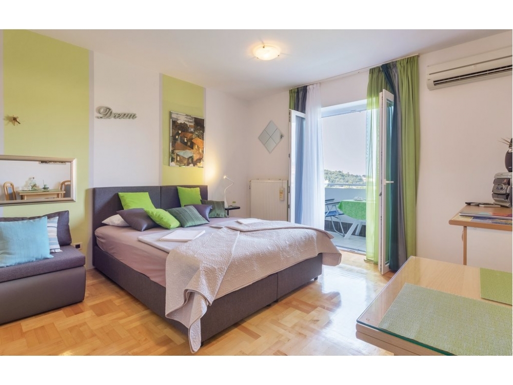 App. Oleandro***/App-studio Jasna* - Pula Croatie