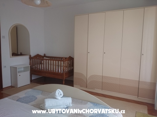 Apartmanok avar - ostrov Rab Horvtorszg