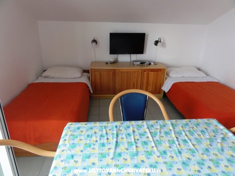 Apartmanok Mandi - ostrov Rab Horvtorszg