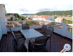 Apartmny Mira i Nikolina Jaka - ostrov Rab Chorvatsko