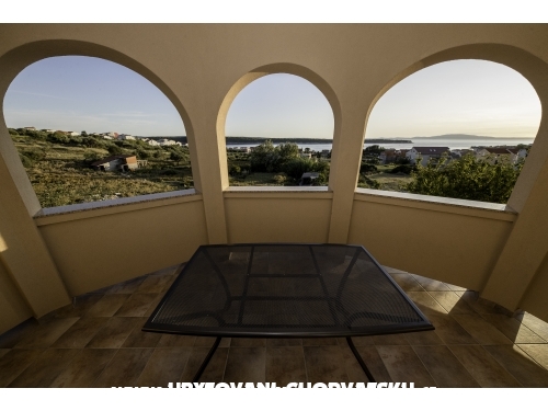 APARTMANI DEBELI - ostrov Rab Croatie
