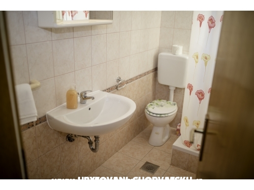 APARTMANI DEBELI - ostrov Rab Croatie