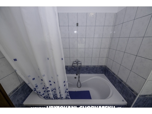 APARTMANI DEBELI - ostrov Rab Croatie