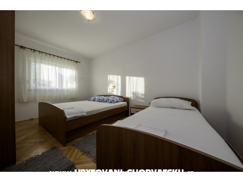 APARTMANI DEBELI - ostrov Rab Croatie