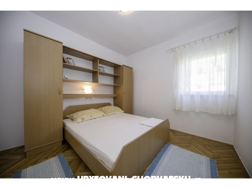 APARTMANI DEBELI - ostrov Rab Croatie