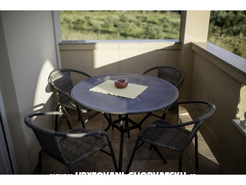APARTMANI DEBELI - ostrov Rab Croatie