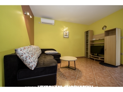 APARTMANI DEBELI - ostrov Rab Croatie