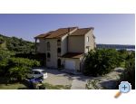 APARTMANI DEBELI - ostrov Rab Croatia