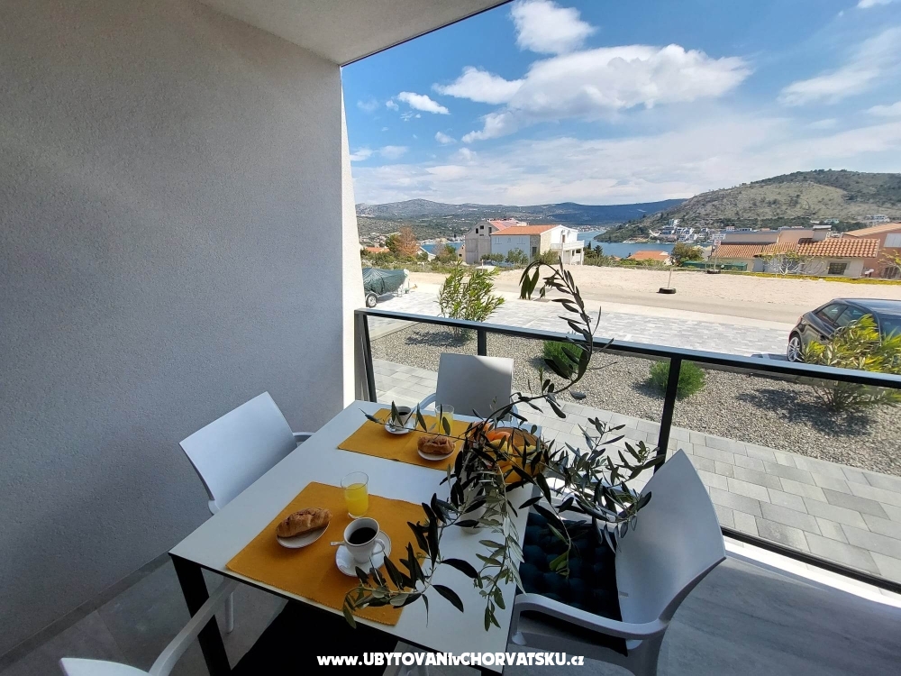 Apartman Marty - Rogoznica Hrvatska