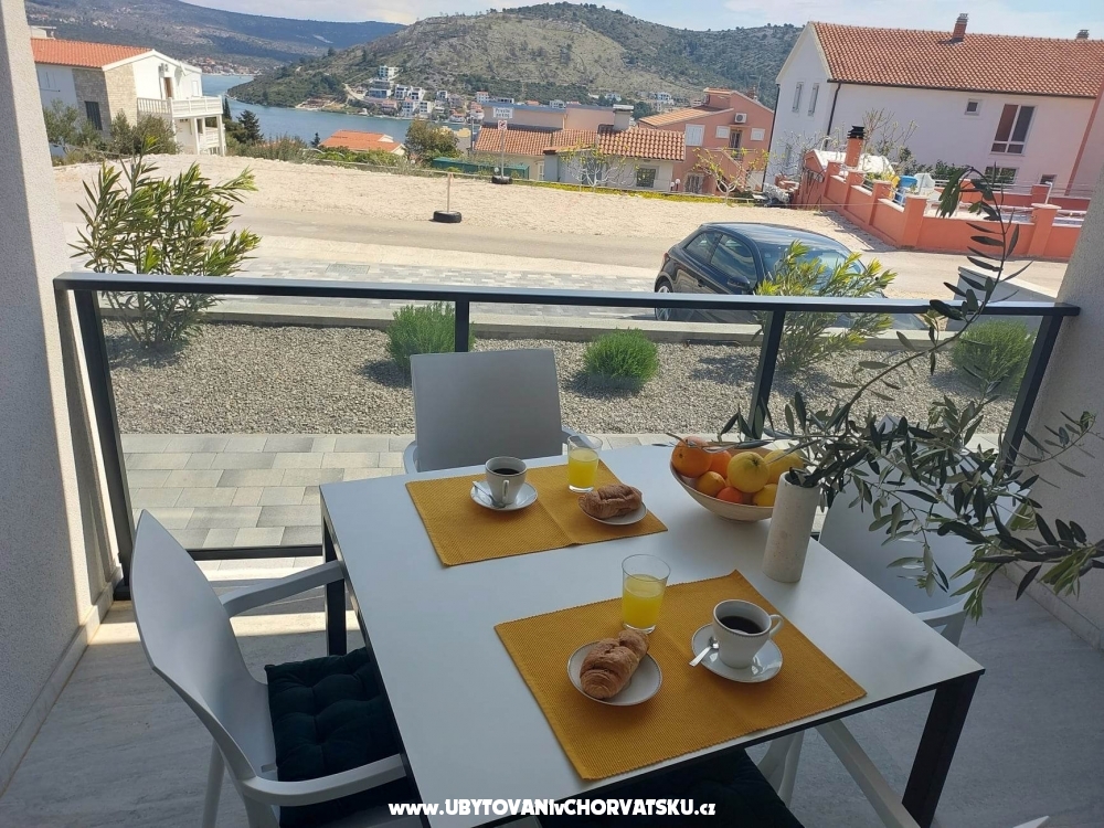 Apartman Marty - Rogoznica Hrvatska