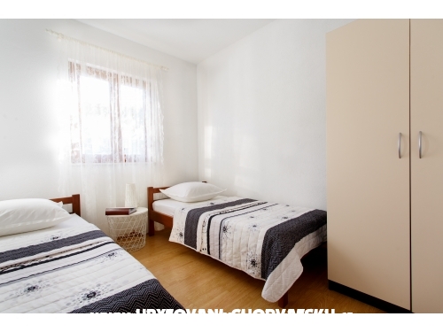 Apartmaji Laim - Rogoznica Hrvaška