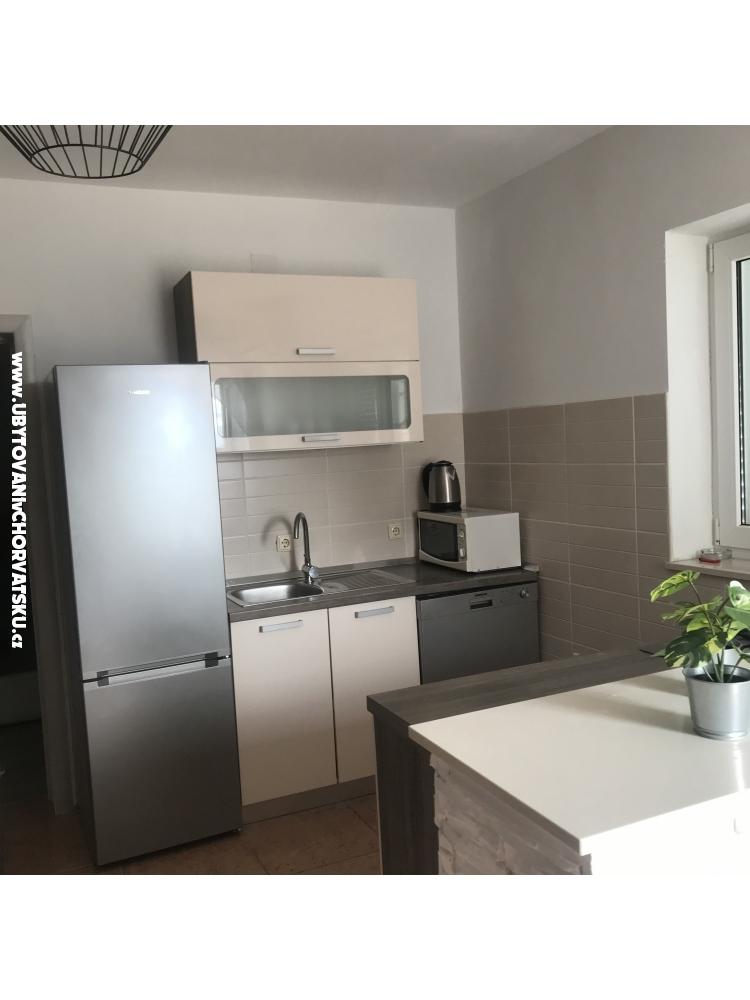 Apartmny Leona Rogoznica - Rogoznica Chorvtsko