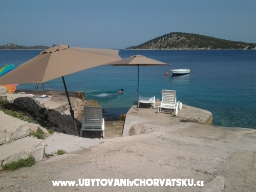 Appartamenti Maris - Beach Casa - Rogoznica Croazia