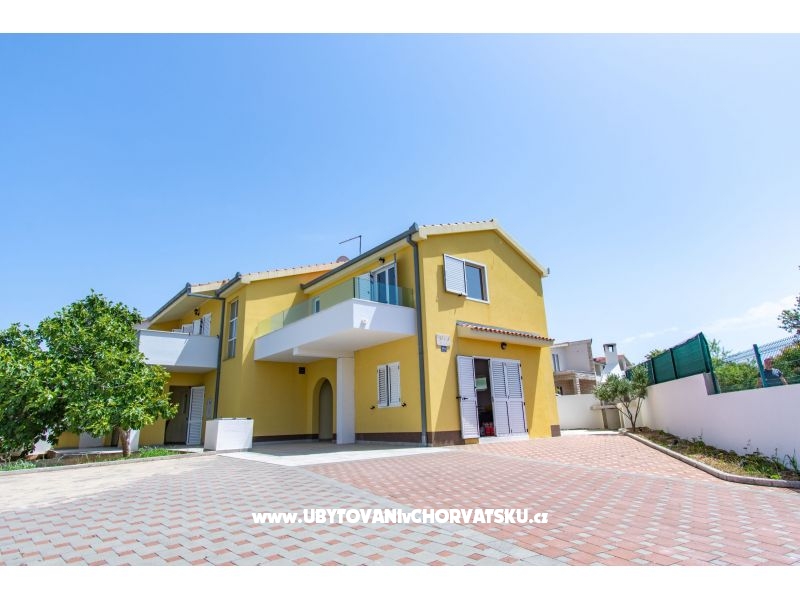 Apartmani Mia