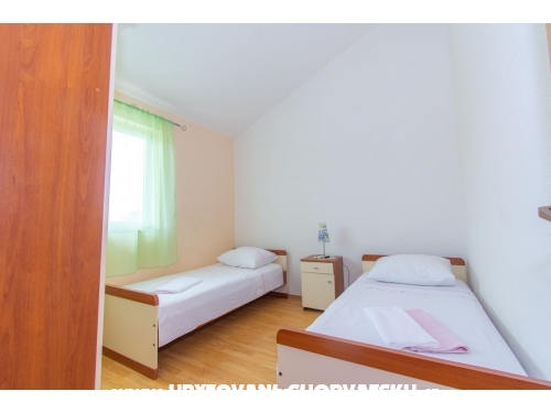 Apartments Mia - Rogoznica Croatia